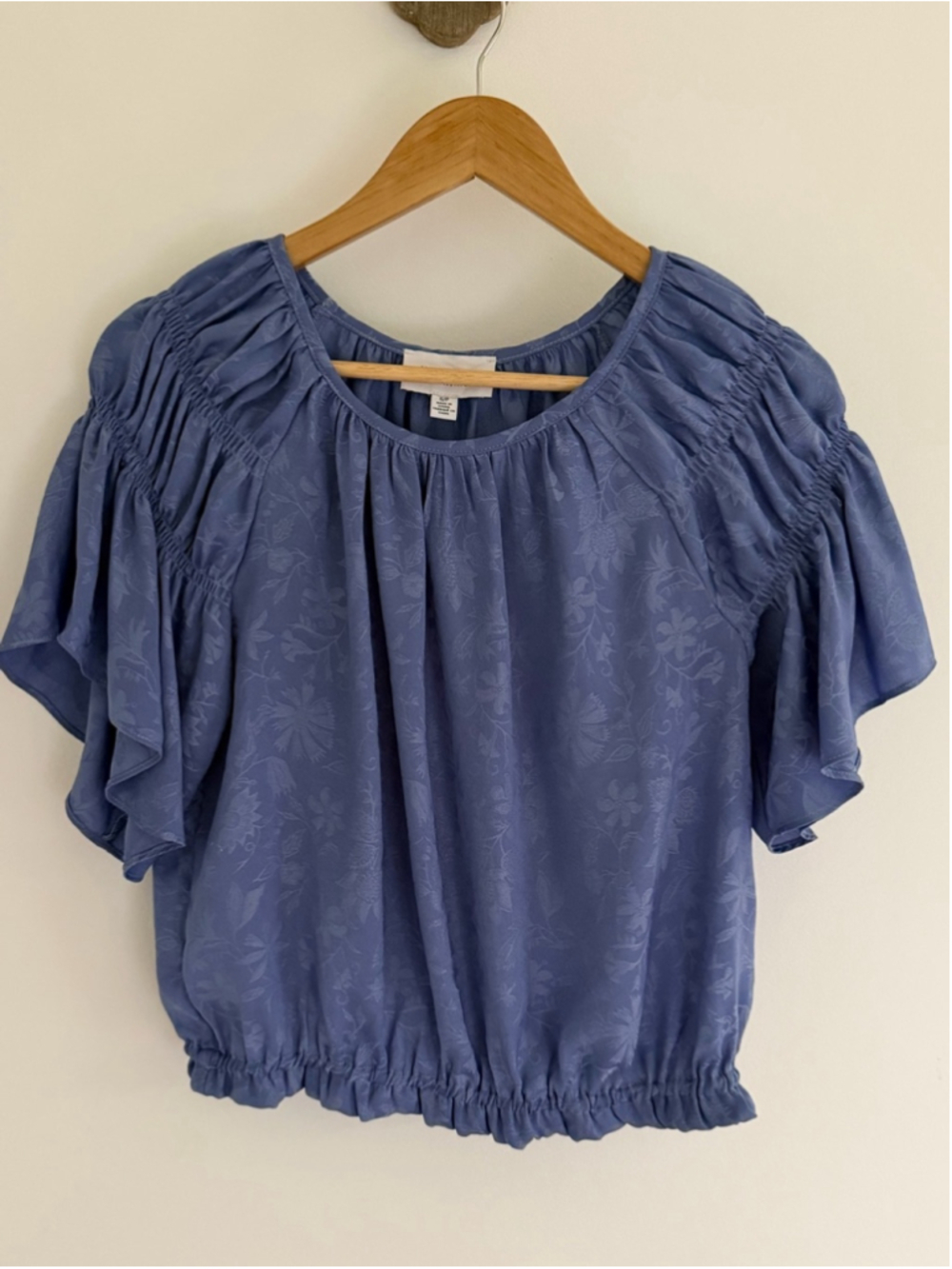 Periwinkle Floral Jacquard Flutter Sleeve Blouse Small